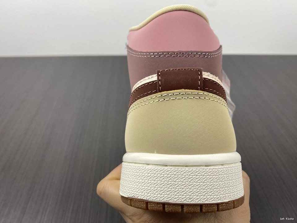 DO7440-821 Mid 1 Air Jordan 1112